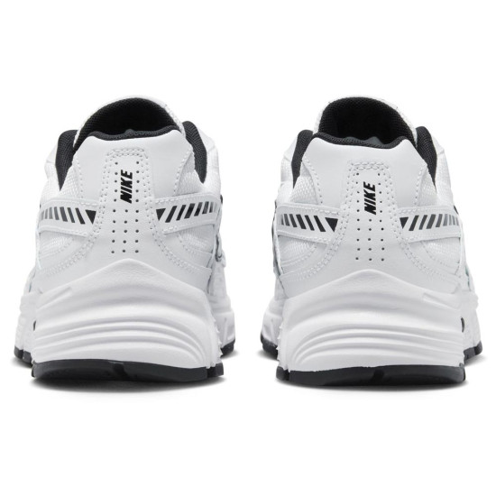 Nike Initiator